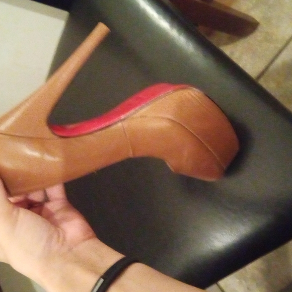 Christrian louievaton red bottom heels bage shoe red bottom heel size 5 - Picture 5 of 6
